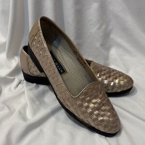 Cole Haan VTG Metallic Champagne Woven Slip On Loafers
